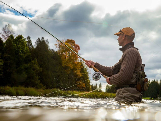Fly Fishing vs Spin Fishing (What’s The Difference?)
