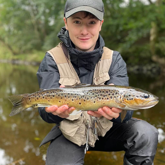 Fly Fishing around London (The Ultimate Guide)